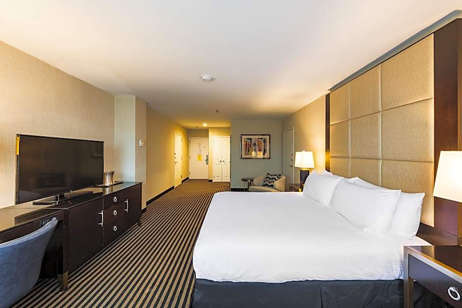 APA Hotel Woodbridge