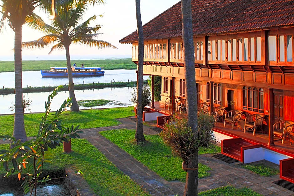 Coconut Lagoon - CGH Earth