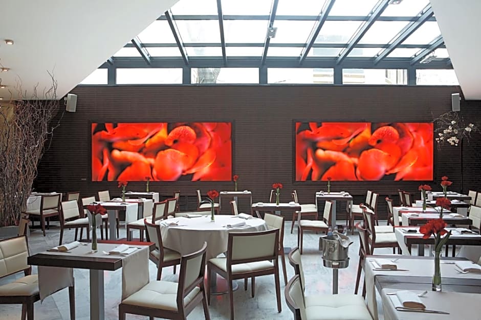 Hotel Paseo del Arte, a member of Radisson Individuals