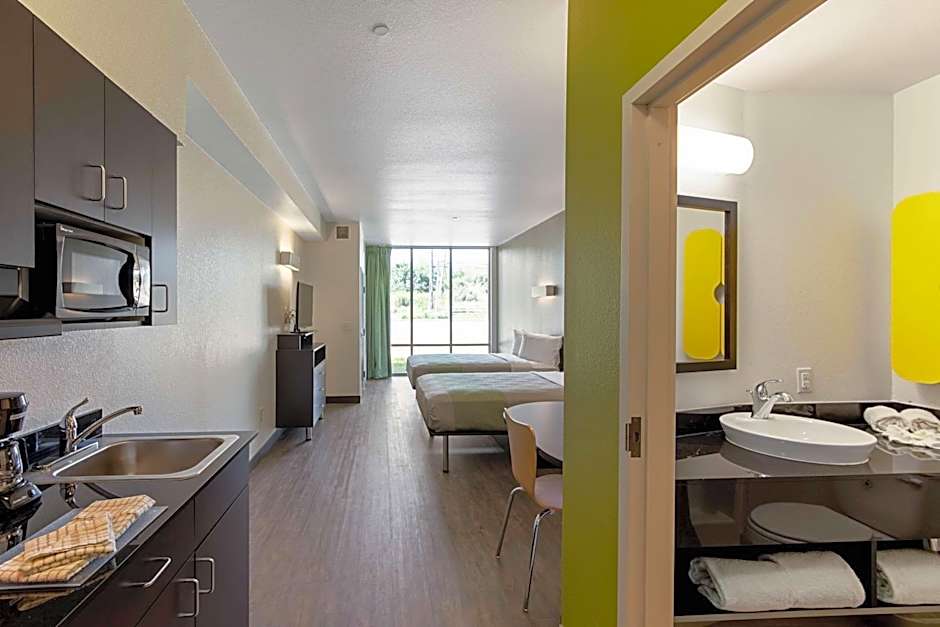 Studio 6 Austin Airport