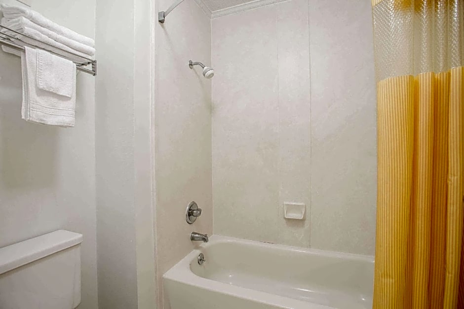 Days Inn by Wyndham Milledgeville