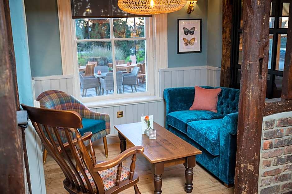 Berkshire Arms by Chef & Brewer Collection