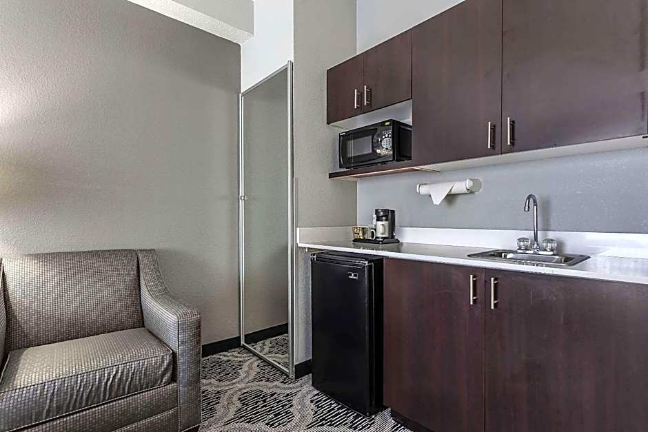 Quality Suites Pineville - Charlotte