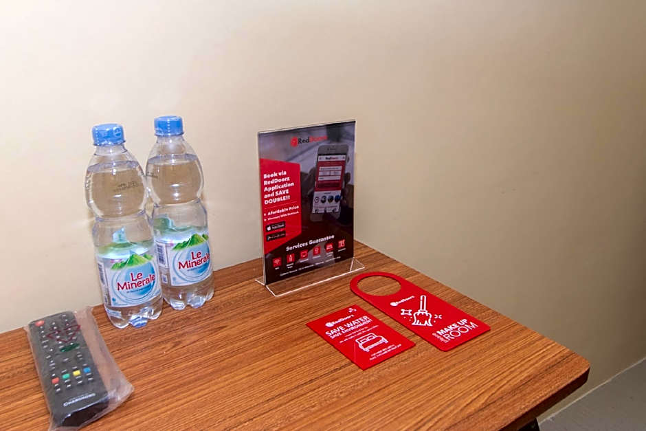 RedDoorz Syariah near Politeknik Negeri Madiun