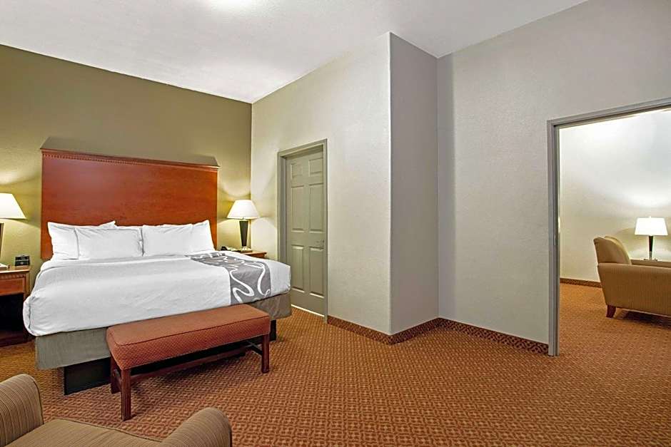 La Quinta Inn & Suites by Wyndham Fairfield