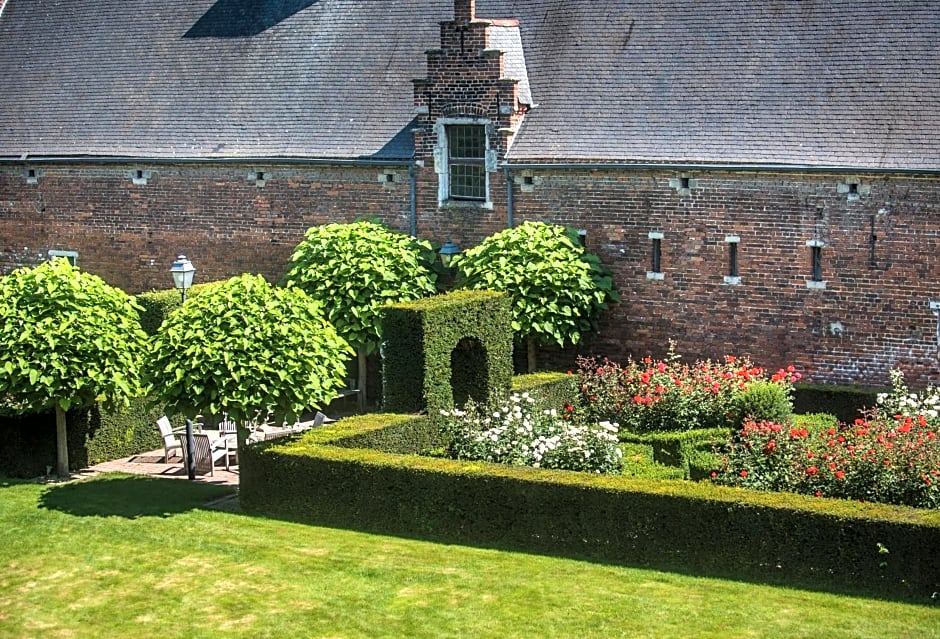 Begijnhof Hotel