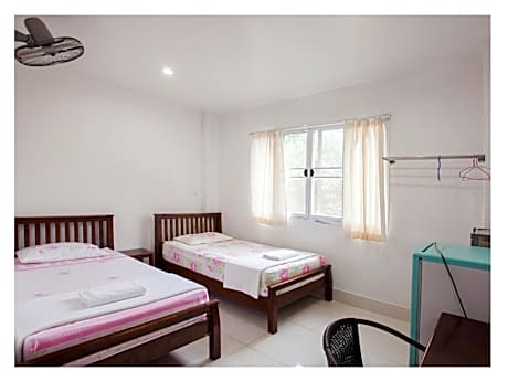 Standard Twin Room with Fan