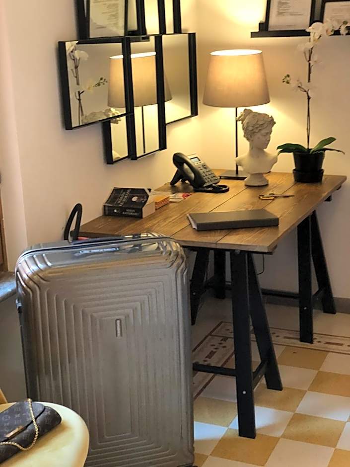 Giuturna Boutique Hotel