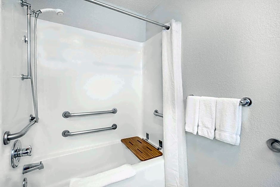 MICROTEL Inn and Suites - Ames