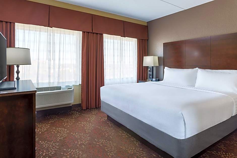 Holiday Inn Charlotte University By IHG