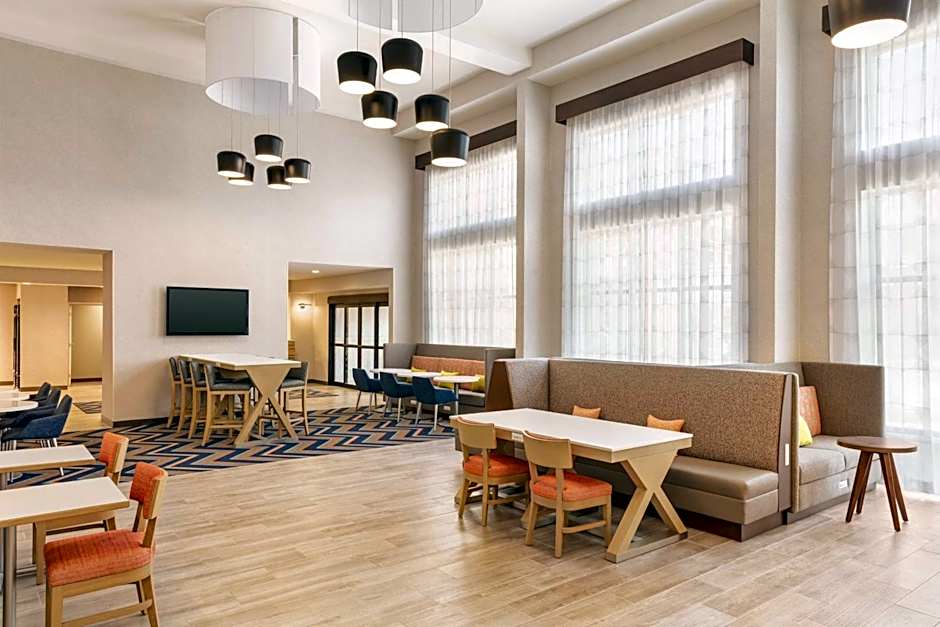 Hampton Inn By Hilton & Suites Valparaiso