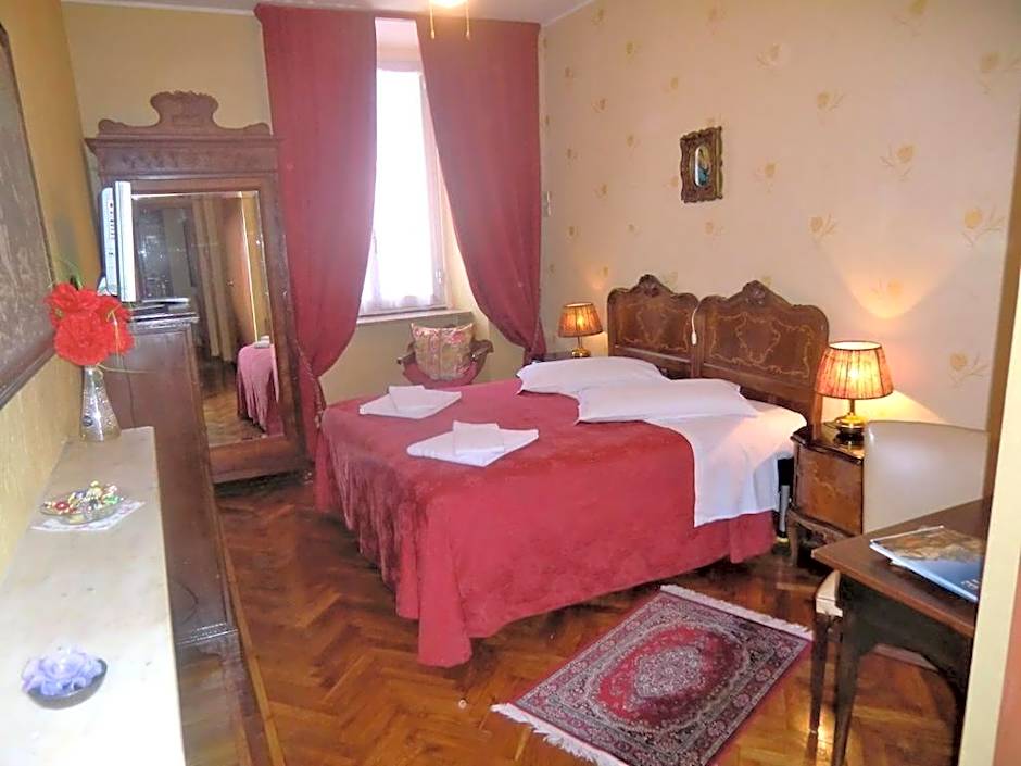 HOTEL SARA