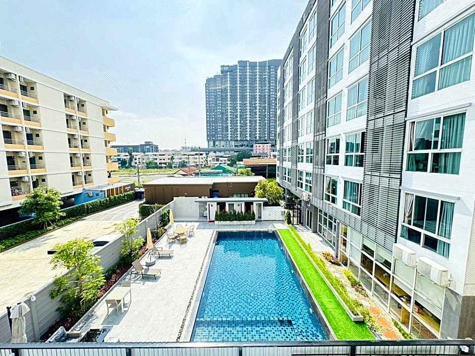 Three Seasons Bangkok
