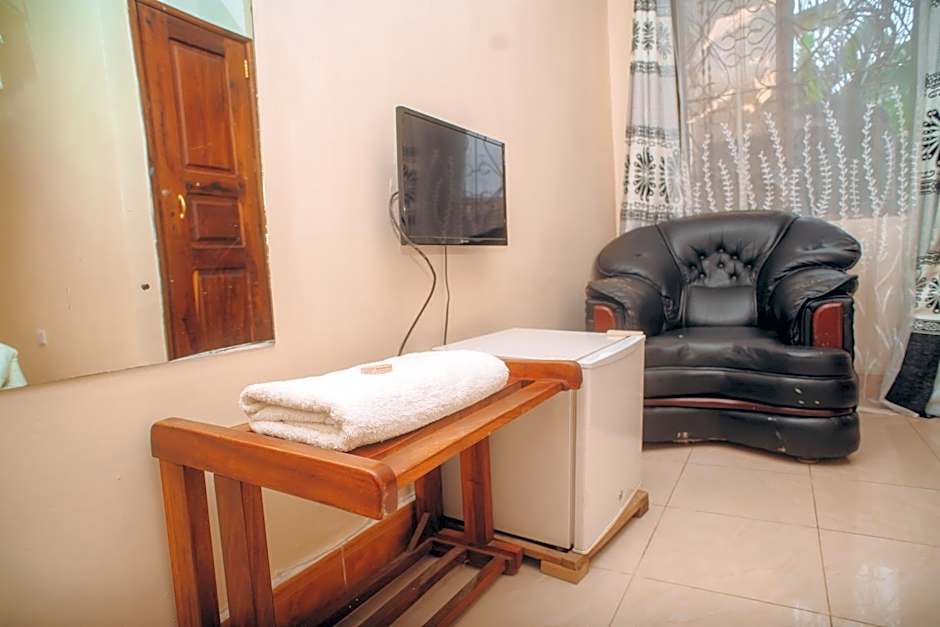 Arusha Giraffe Lodge