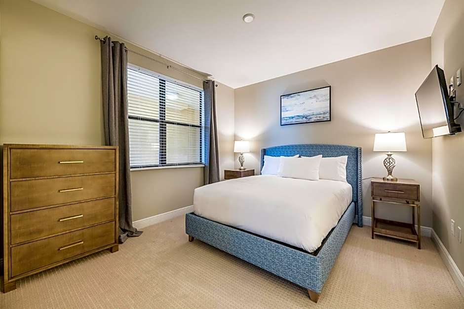 Siena at Bella Collina