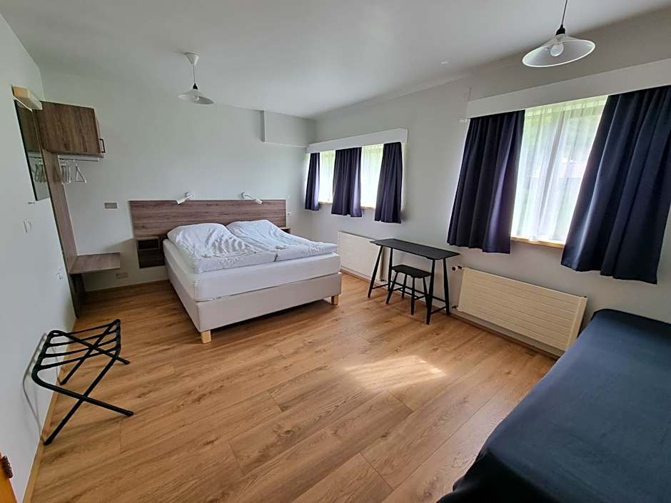 Litla-Hof Guesthouse