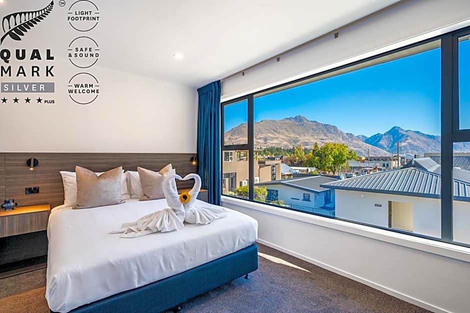 Luxe Suites & Apartments