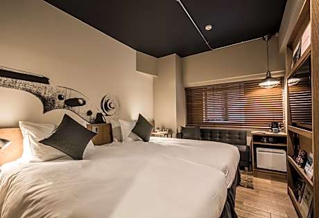 Standard Twin Room - Non-Smoking