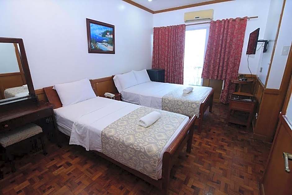 Tahanan Lakeview Hotel