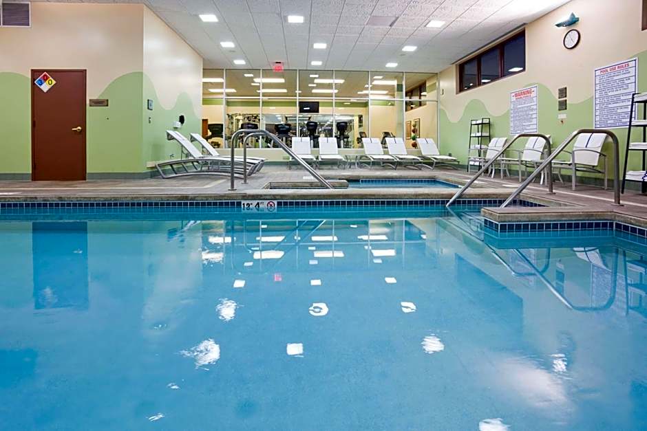 Sonesta Milwaukee West Wauwatosa