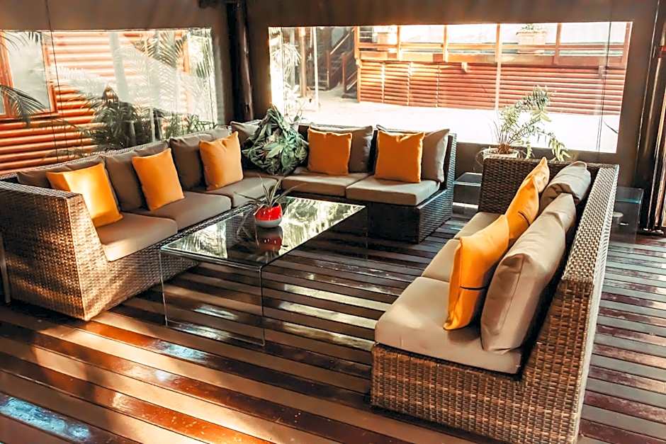 The Tree Top Village Urban Glamping