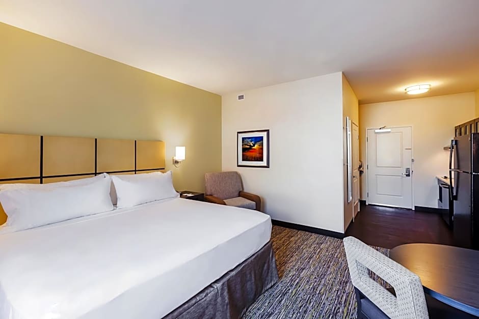 Candlewood Suites Lenexa - Overland Park Area By IHG