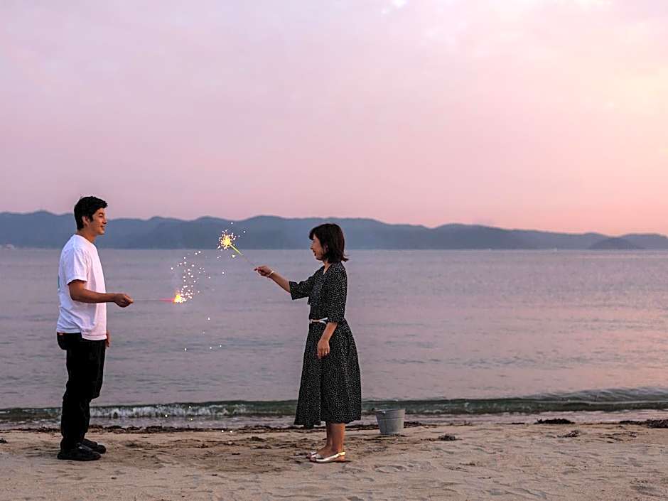 直島町ふるさと海の家 つつじ荘 -SeaSide Park Stay Tsutsujiso-