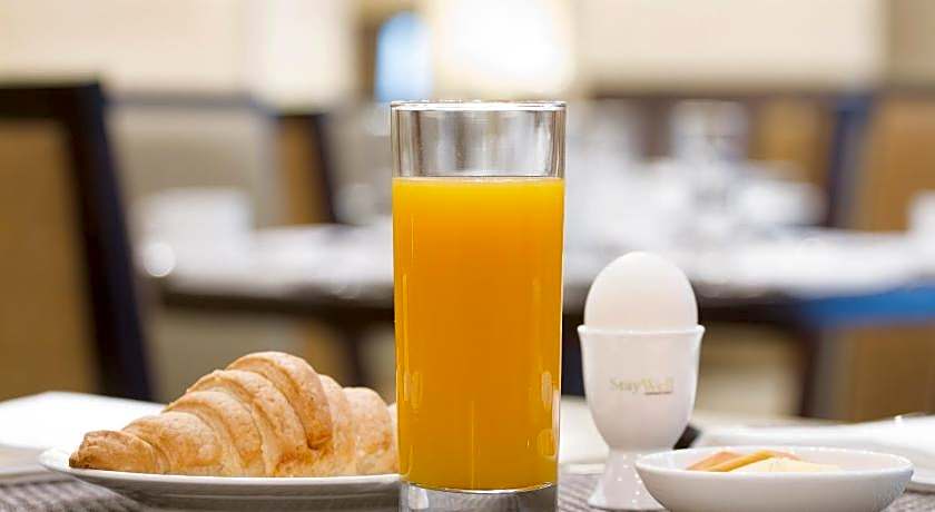 Leisure Inn Grand Chanakya