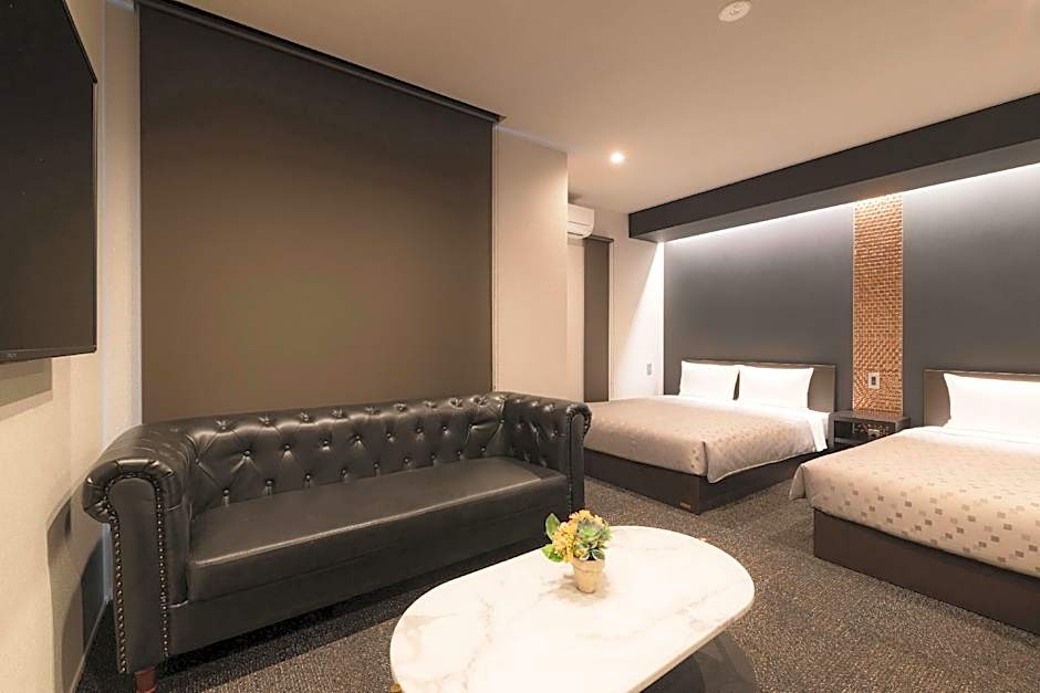 GRAND BASE Hakata Premium