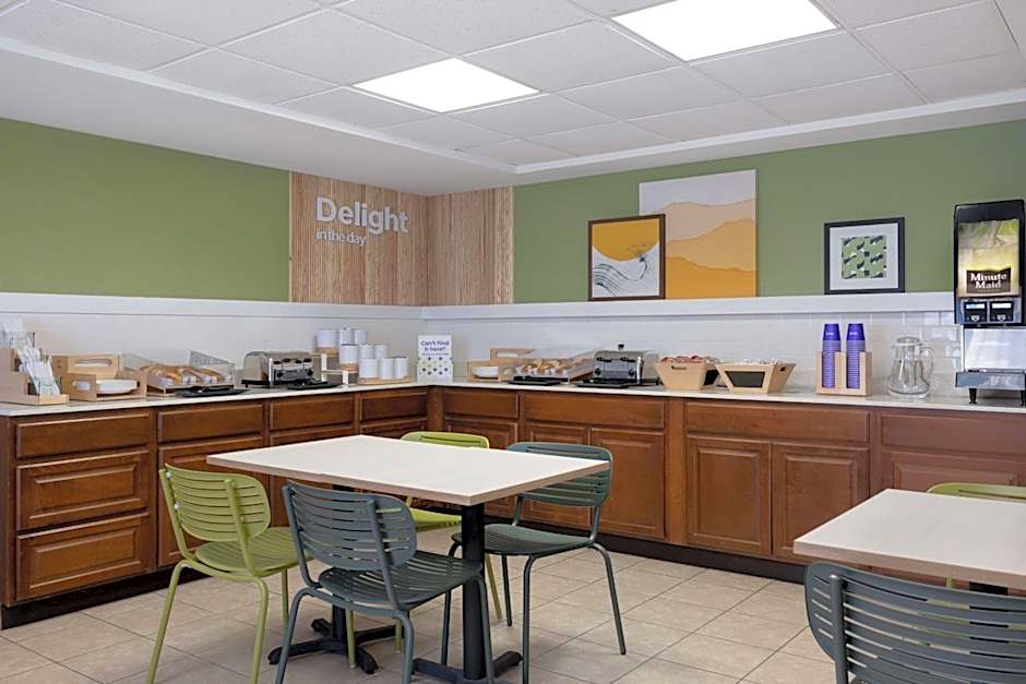 Spark by Hilton Bentonville