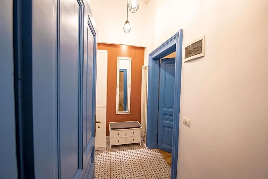 VISAJ Deluxe Downtown