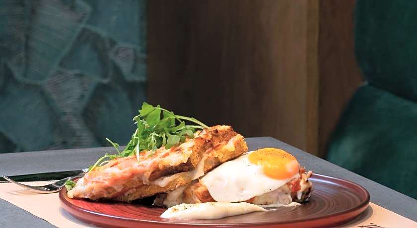 Praxitelous Luxury suites