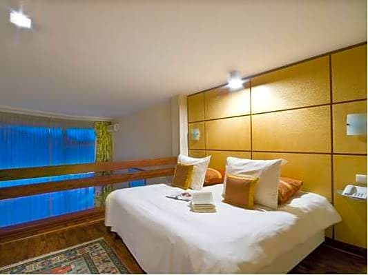 B-Aparthotels Montgomery