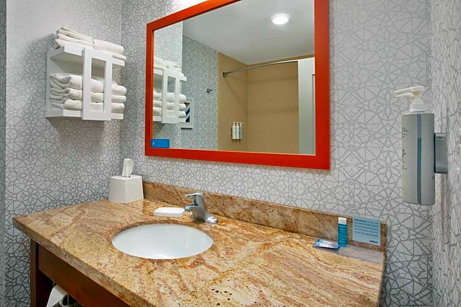 Hampton Inn By Hilton Clinton