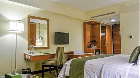 GRAND ALLISON HOTEL