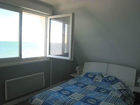 Family Room with Sea View