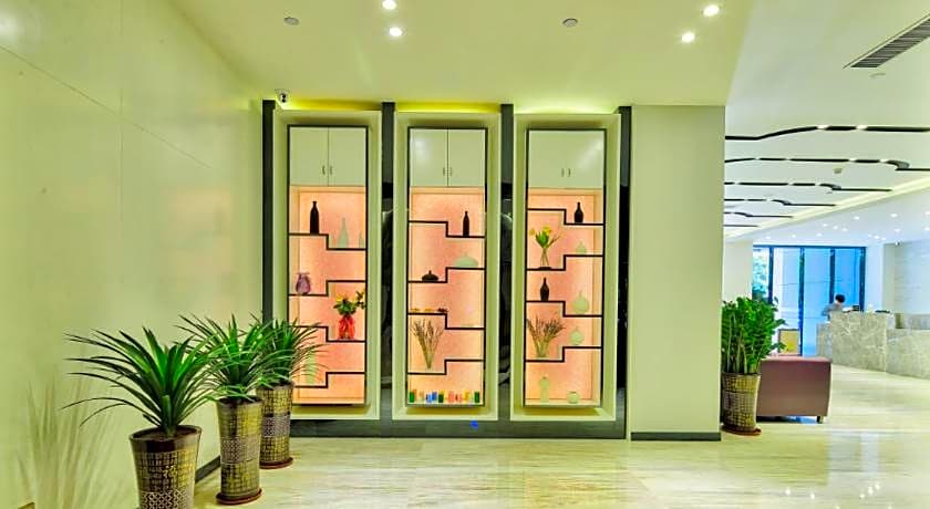 Lavande Hotel Shenzhen Baoan Haiya Binfen City Branch