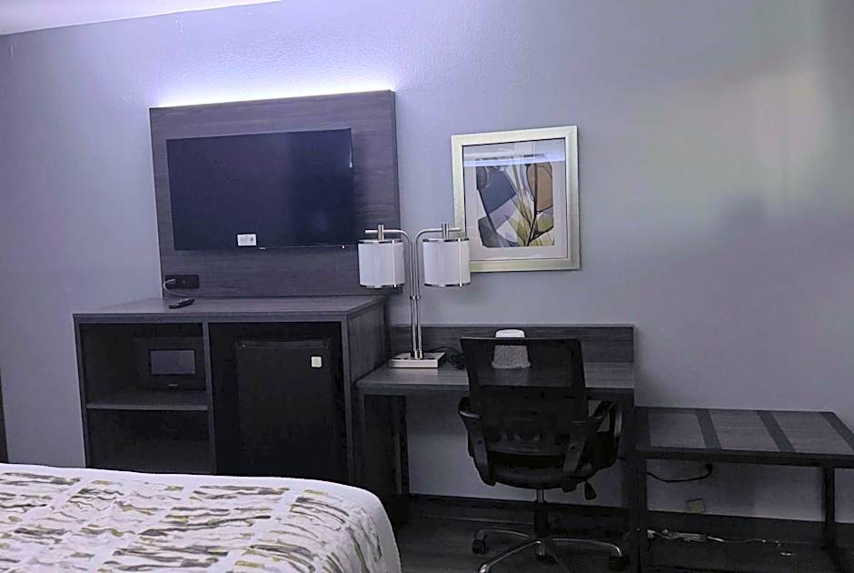 Baymont by Wyndham Dayton North