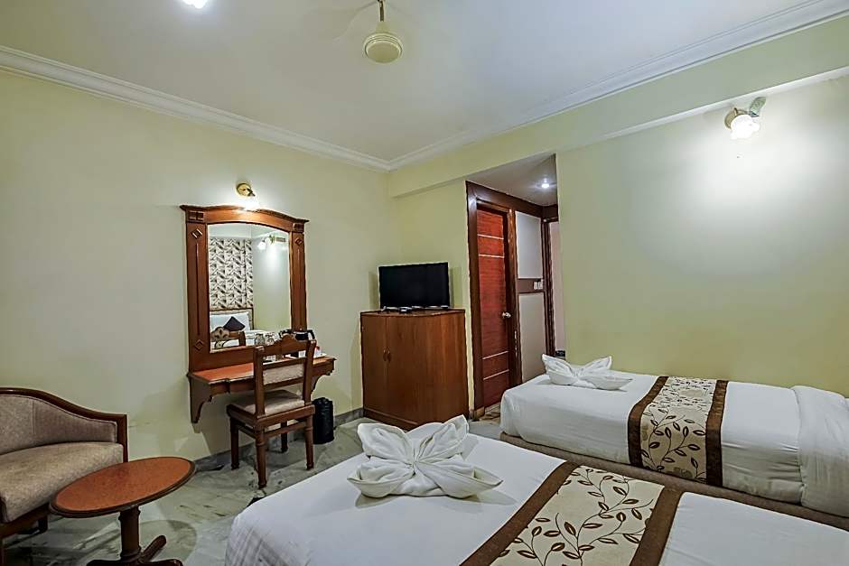 Hotel Maurya Residency