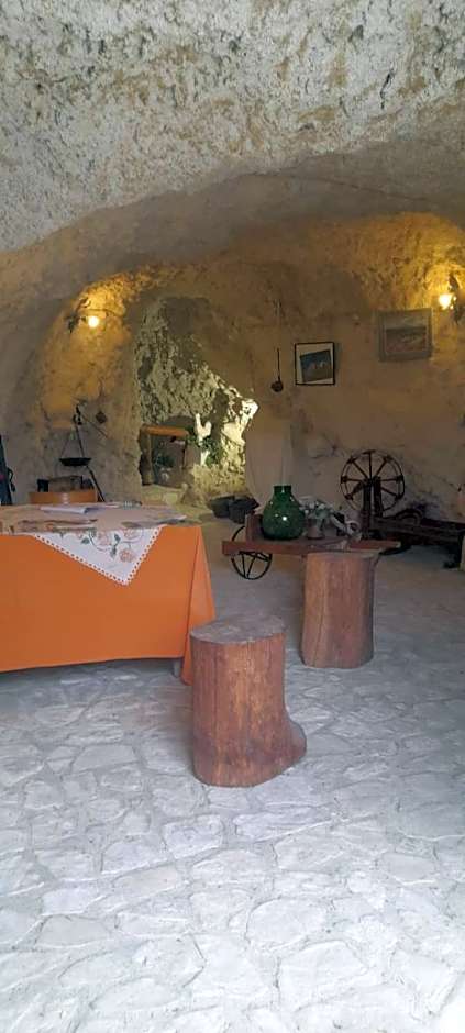 La grotta di nonno Vittorio