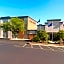 Sonesta Hotel Grand Rapids Airport