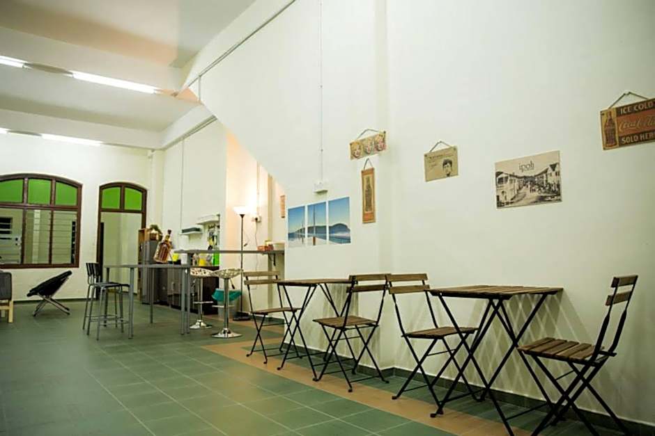 Vloft Backpackers Hostel