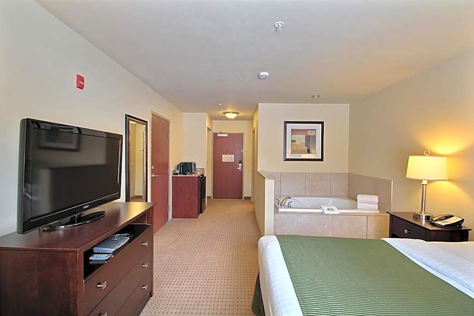 Cobblestone Inn & Suites - Brillion