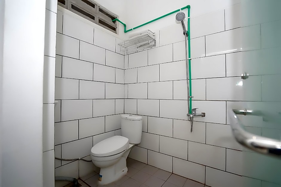 OYO 183 The Pipe House