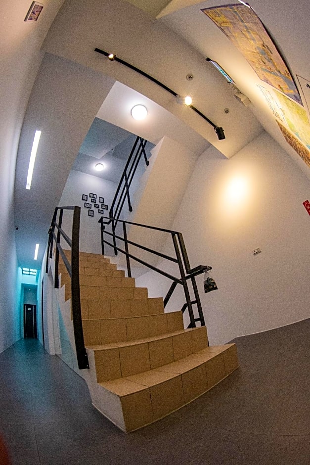 White House – Tainan, LA