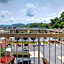 Comfort Inn & Suites At Dollywood Lane