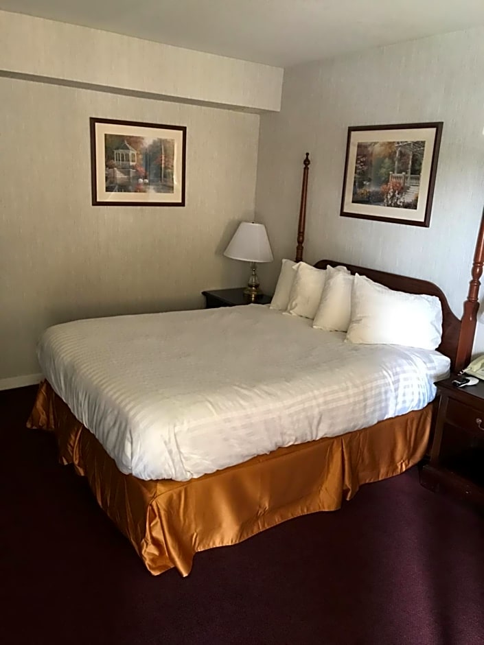 Travelodge by Wyndham Redding CA