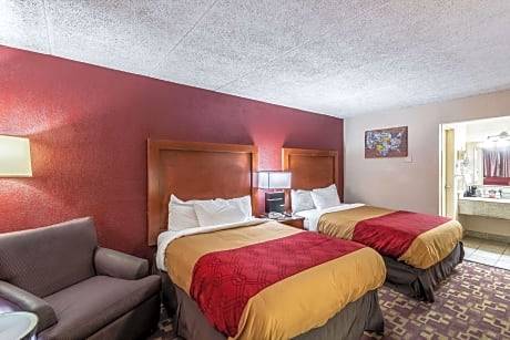 2 Double Beds, Smoking