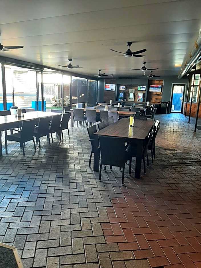 Peppermill Inn Motel