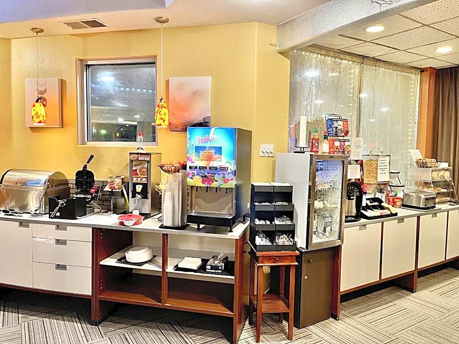 Brentwood Inn & Garden